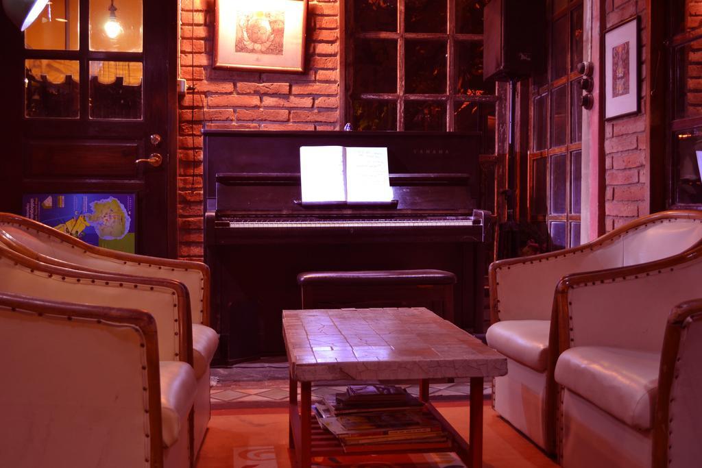 Brickhouse Ayutthaya Guesthouse Est 1986 Exterior foto